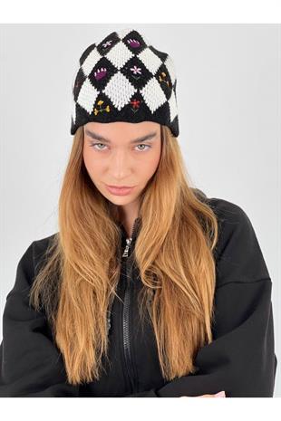 Desenli El Örgüsü Bere