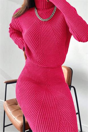 Ekru Renkli Örgü Desenli Triko Elbise Takım