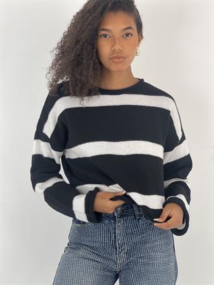 Geniş Çizgili Bisiklet Yaka Siyah Triko Kazak