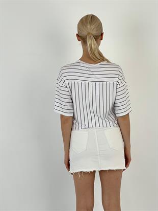 Kadın Baskılı Siyah Çizgili Beyaz Tişört