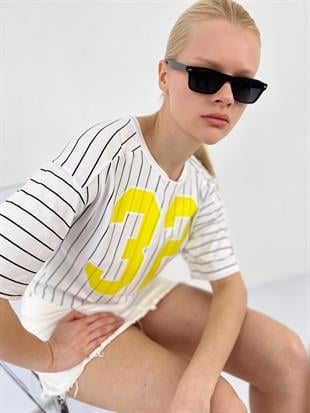 Kadın Baskılı Siyah Çizgili Beyaz Tişört