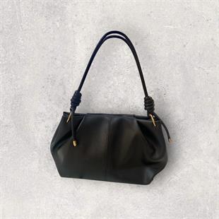 Kadın Elde Tutmalı Çıtçıtlı Siyah Çanta