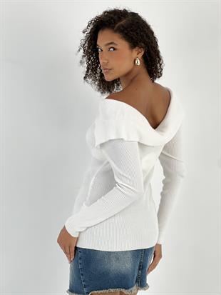 Kadın Geniş Yaka Figür Düğmeli Ekru Triko