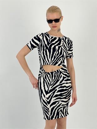 Kadın Göbeği Açık Zebra Desenli Siyah Ekru Kısa Elbise
