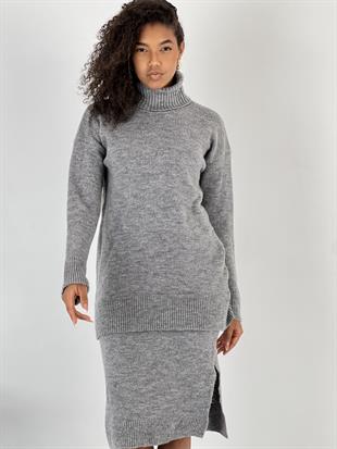 Kadın Gri Fitilli Uzun Kollu Kazak Yırtmaçlı Etek Takımı