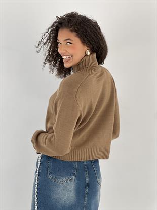 Kadın İnci Detaylı Kahverengi Balıkçı Yaka Triko Kazak