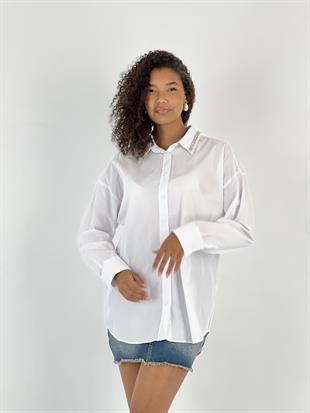 Kadın İnci Yaka Detaylı Beyaz Gömlek