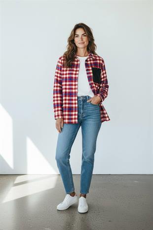 Kadın Kırmızı Ekose Desenli Deri Cep Detaylı Gömlek