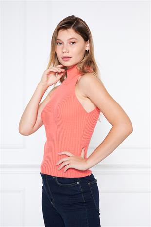 Kadın Kolsuz Slim Fit Boğazlı Fitilli Kısa Mercan Triko Crop