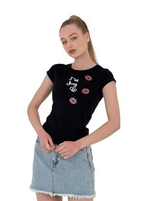 Kadın Öpücüklü Baskılı Kısa Kollu Dar Beyaz Tişört