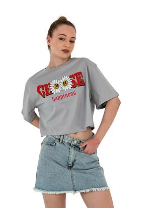 Kadın Oversize Çiçek Baskılı Kısa Gri Crop Tişört