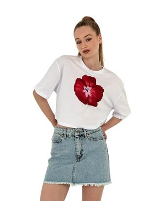Kadın Oversize Gül Baskılı Kısa Siyah Crop Tişört