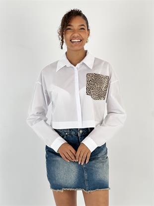 Kadın Tek Cep Leopar Varaklı Beyaz Crop Gömlek