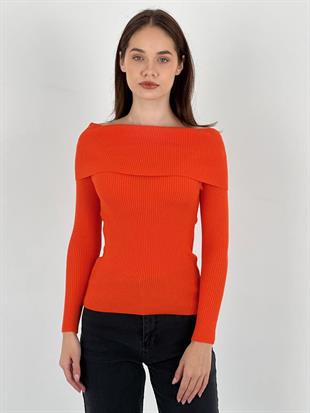 Kadın Turuncu Kayık Yaka Fitilli Triko Kazak