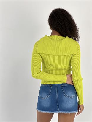 Kadın Uzun Kollu Fermuarlı Yeşil Polo Yaka Hırka