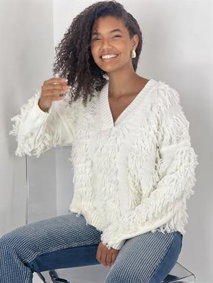 Kadın V Yaka Püsküllü Ekru Triko Kazak