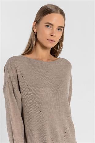 Kayık Yaka Triko Kazak