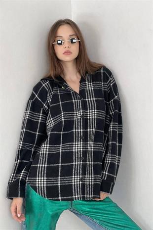 Siyah Ekose Desenli Kapüşonlu Kadın Gömlek