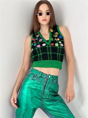 V Yaka Pul İşlemeli Kadın Kısa Triko Crop Süveter - Yeşil