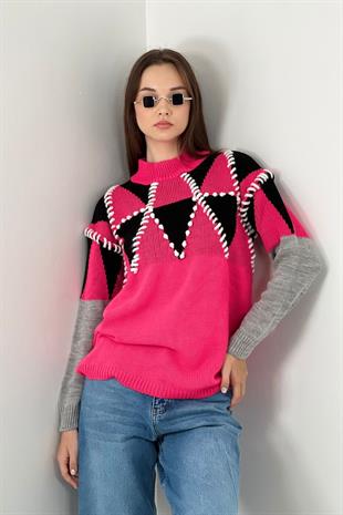 Kadın Balıkçı Yaka El İşlemeli Oversize Pembe Triko Kazak