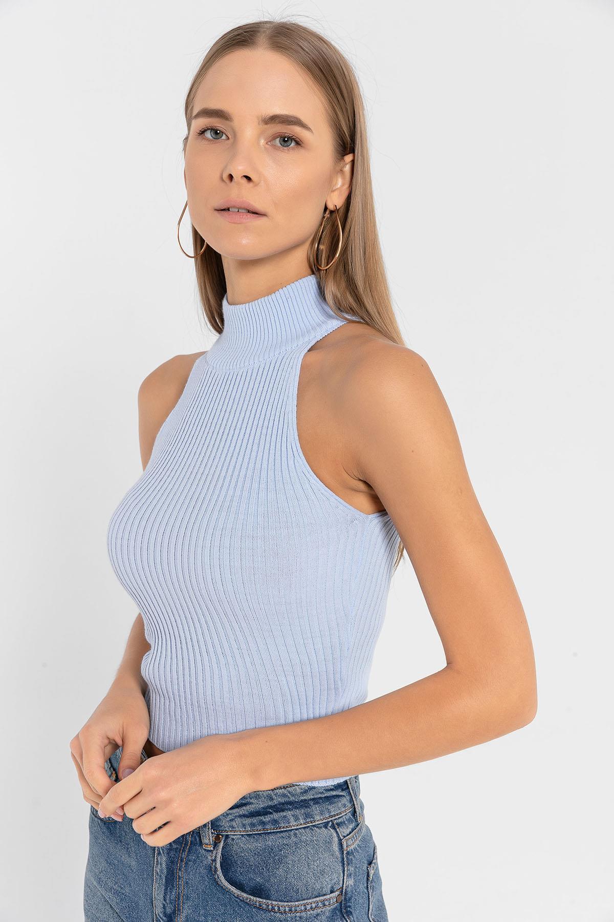 Kadın Kolsuz Slim Fit Boğazlı Fitilli Kısa Antrasit Triko Crop · 116