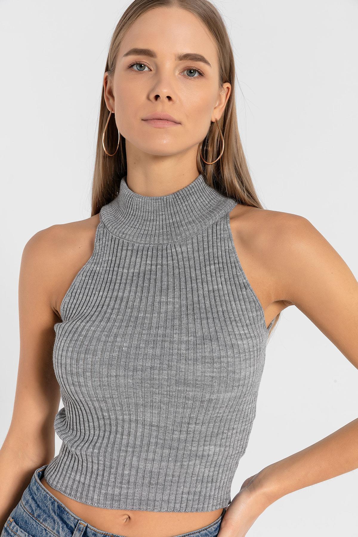 Kadın Kolsuz Slim Fit Boğazlı Fitilli Kısa Antrasit Triko Crop · 78