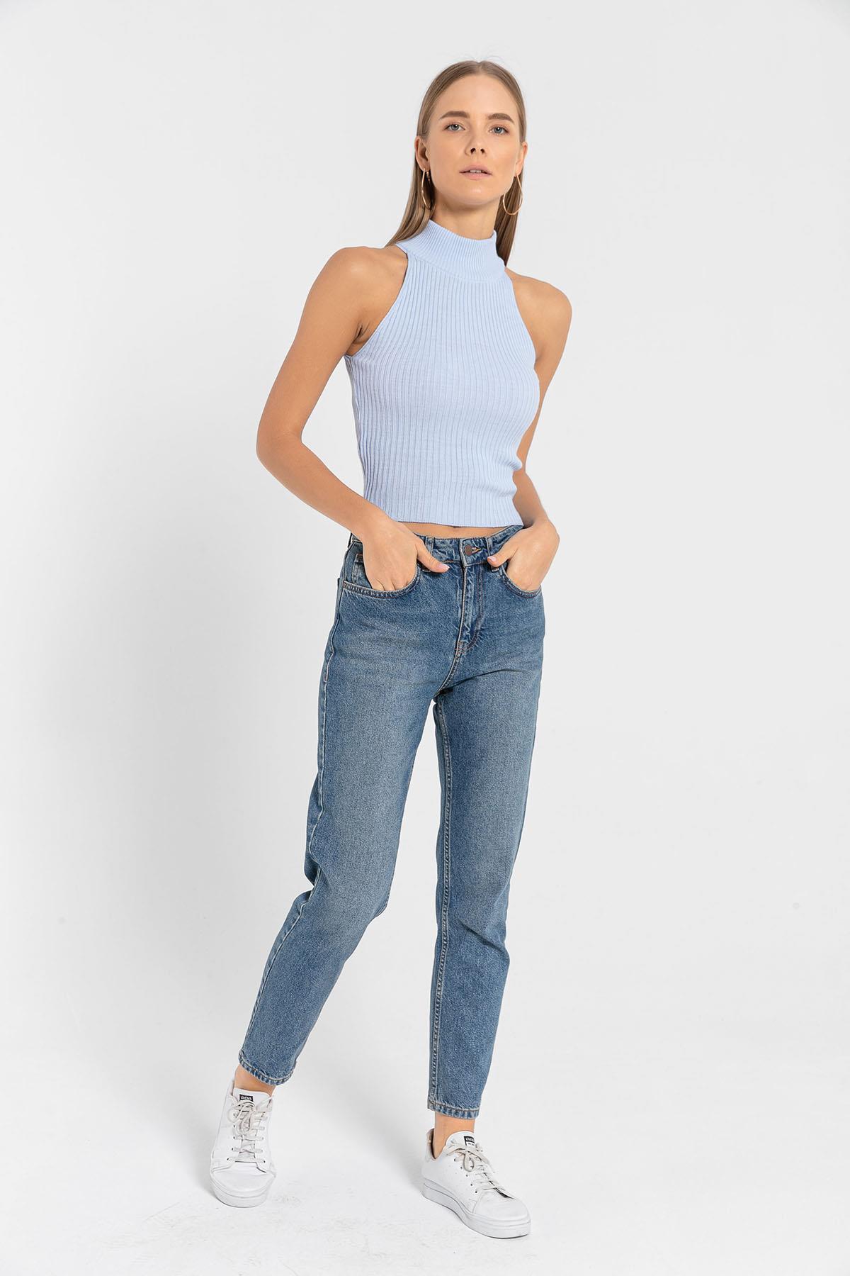 Kadın Kolsuz Slim Fit Boğazlı Fitilli Kısa Antrasit Triko Crop · 28