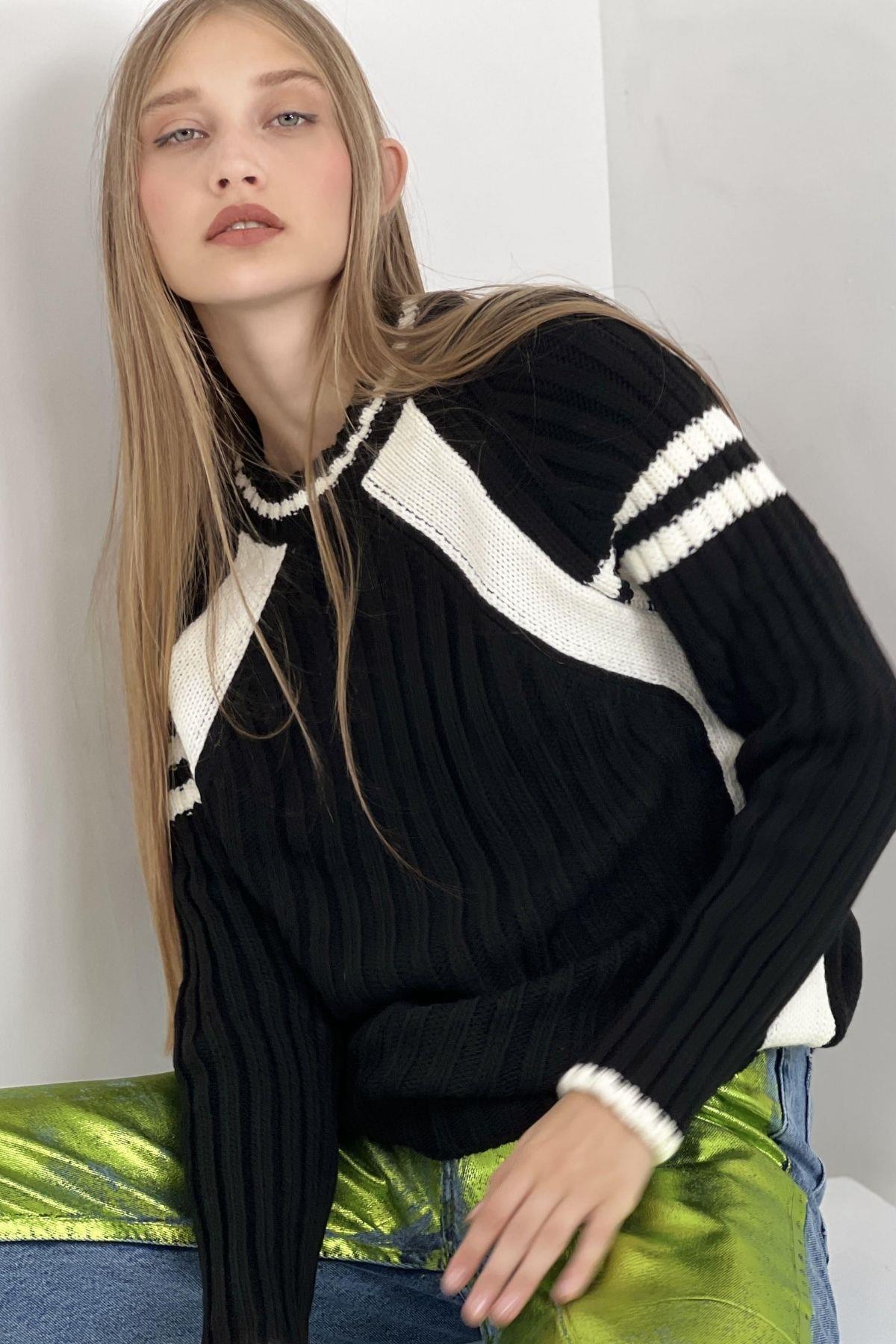 Kadın Oversize Bisiklet Yaka Şeritli Uzun Kışlık Siyah Triko Kazak · 17