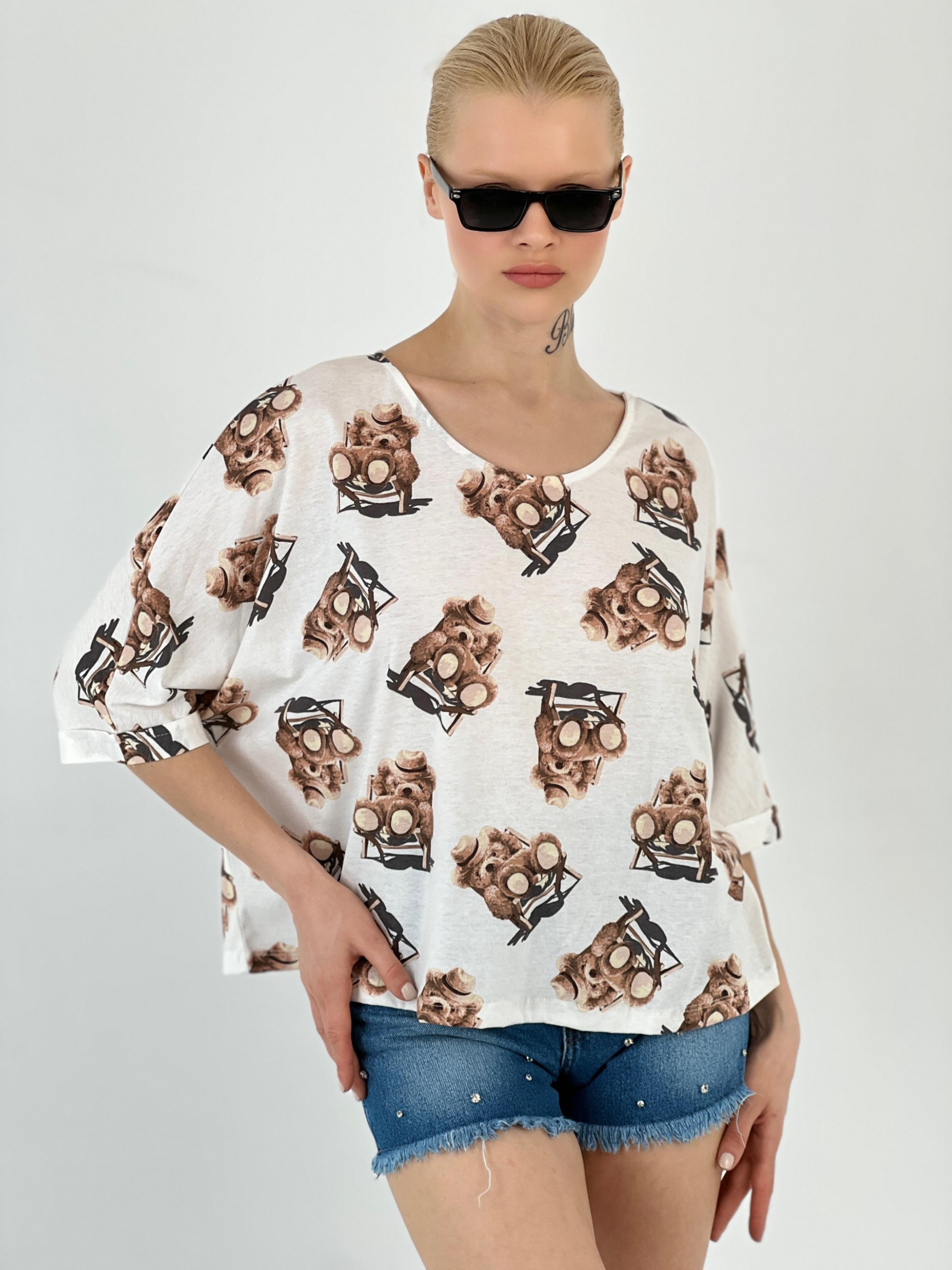 Kadın Ayıcık Desenli Ekru Oversize Tişört · 3