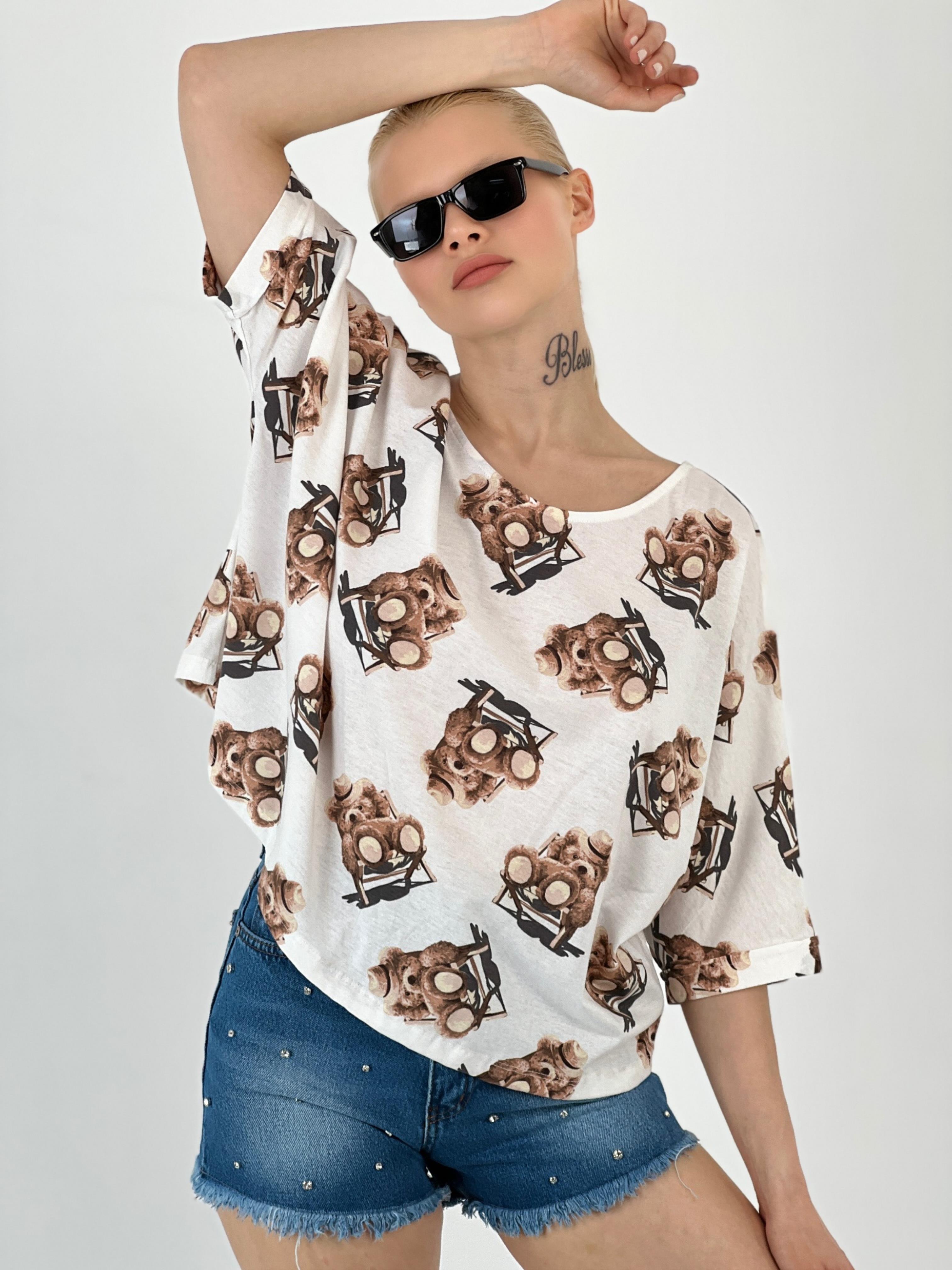 Kadın Ayıcık Desenli Ekru Oversize Tişört · 5