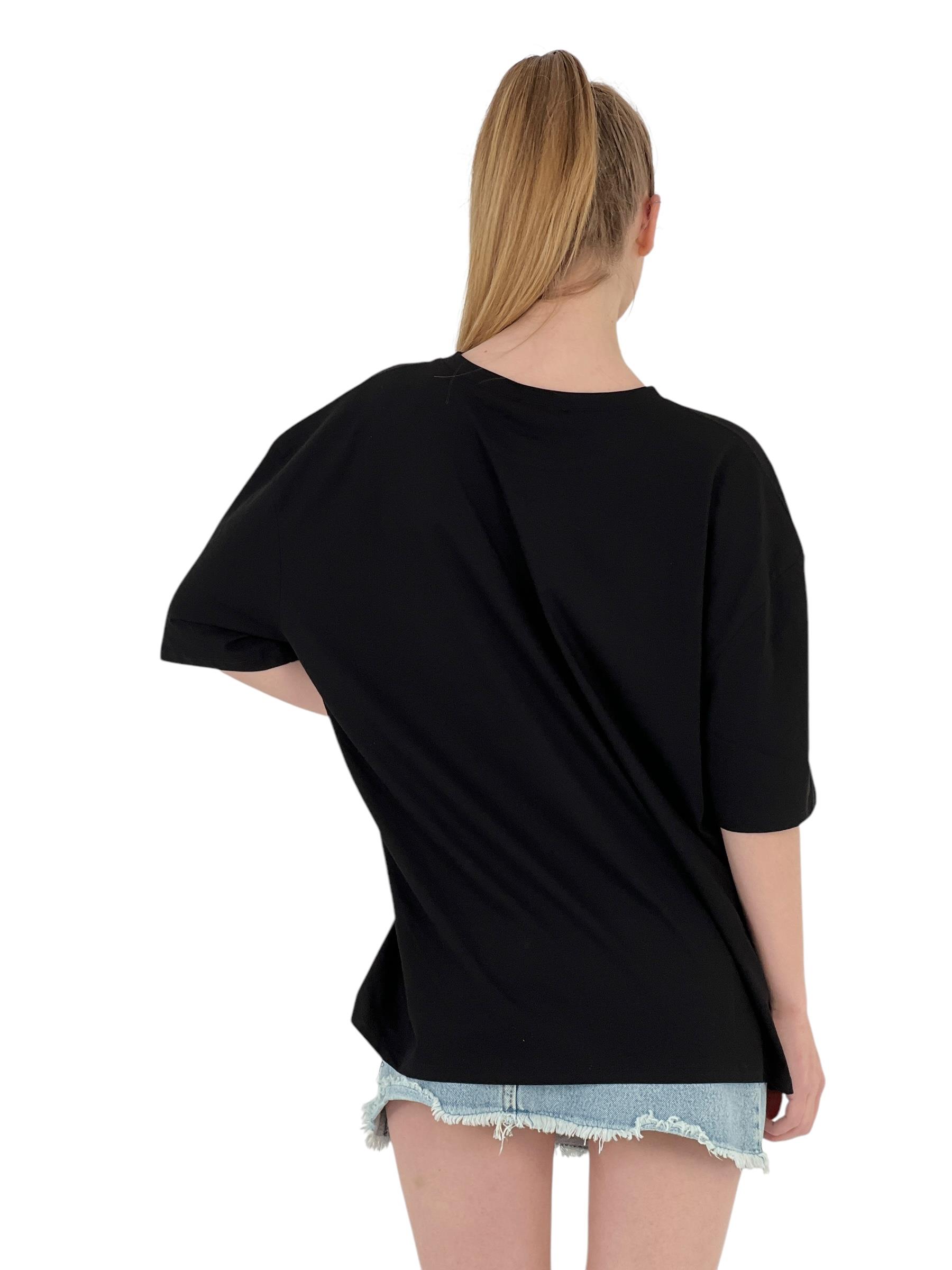 Kadın LA Baskılı Kısa Kollu Oversize Siyah Tişört · 17
