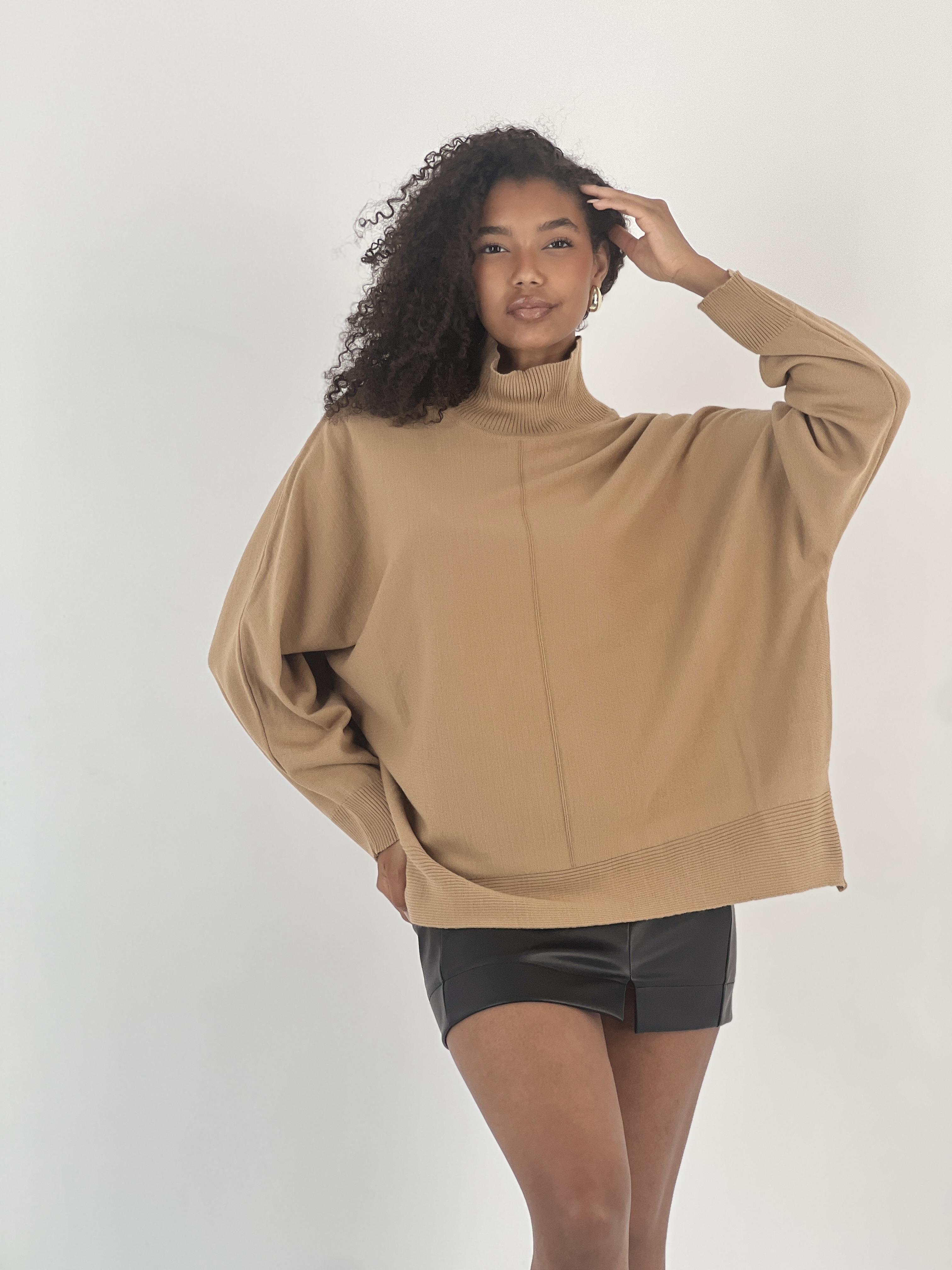 Kadın Yüksek Yaka Camel Oversize Triko · 2