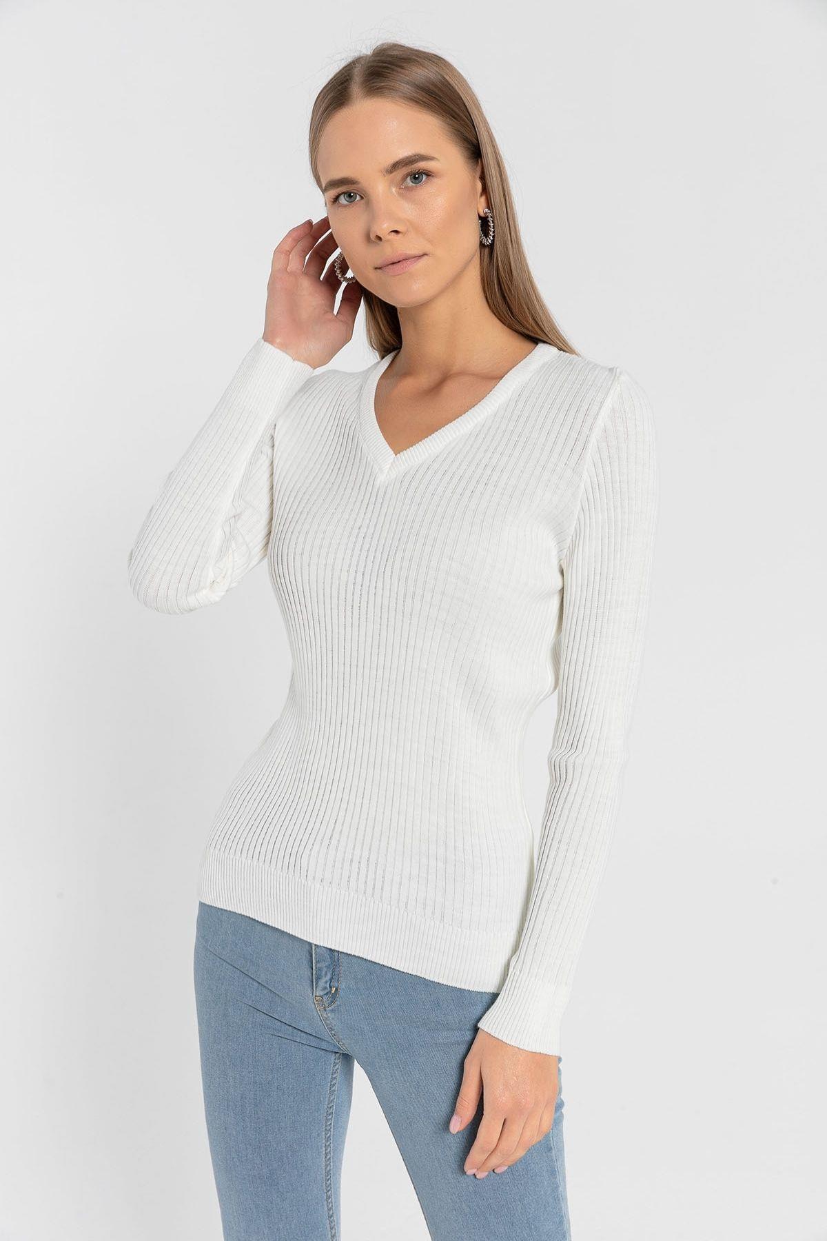 Kadın V Yaka Slim Fit Fitilli Uzun Kışlık Ekru Triko Kazak · 2