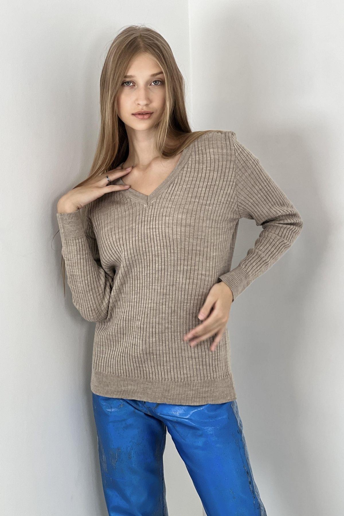 Kadın V Yaka Slim Fit Fitilli Uzun Kışlık Vizon Triko Kazak