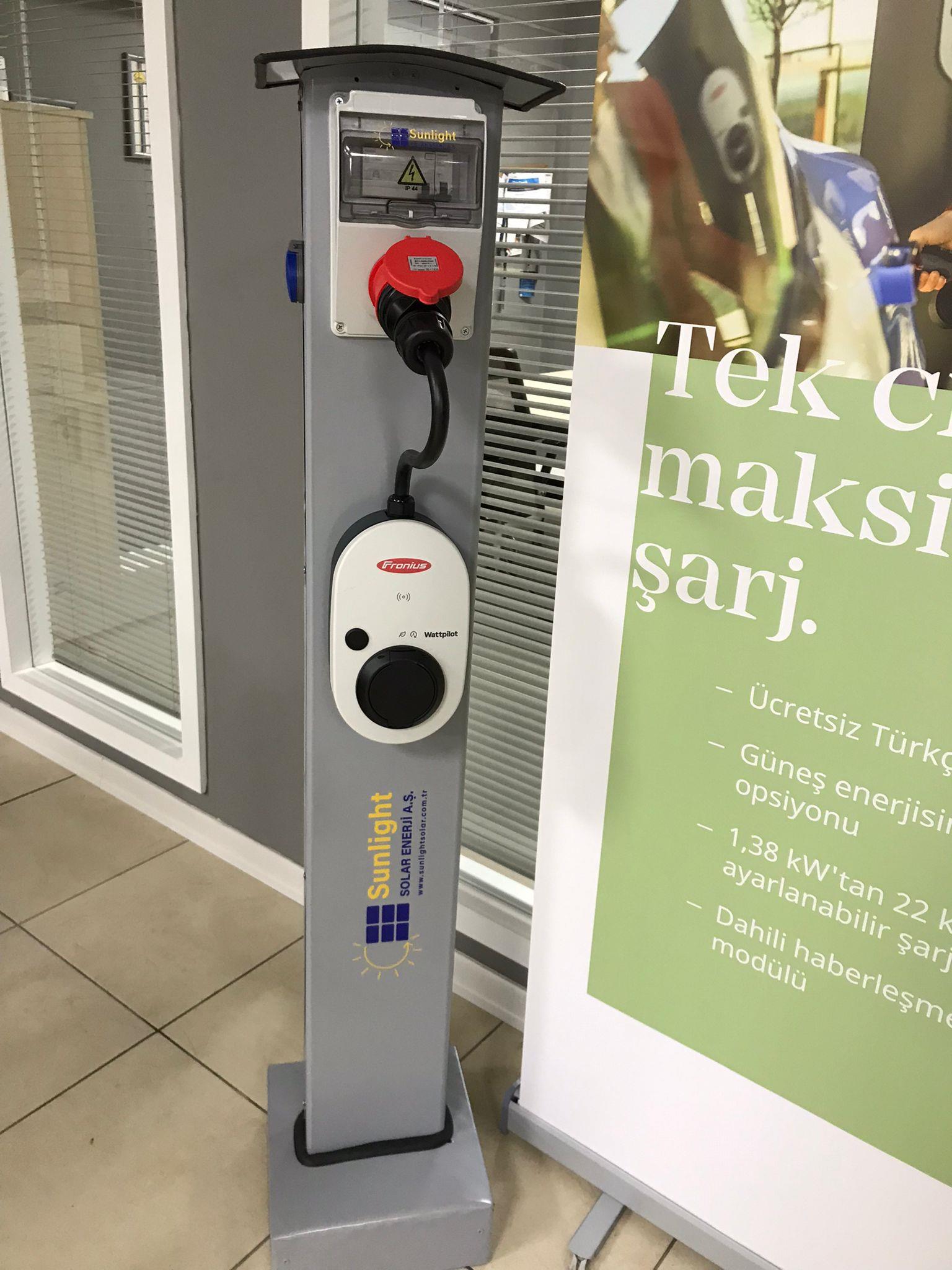 Sunlight Solar Enerji Standlı Elektrikli Araç Şarj Cİhazı (Kombinasyon Panosu ve Fronius Elektrikli Araç Şarj Cihazı İle Birlikte)Elektrikli Araç Şarj Cihazı / ACSunlight Solar{TEDARIKCI