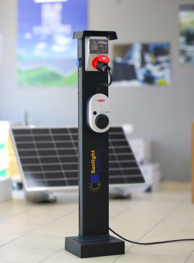 Sunlight Solar Enerji Standlı Elektrikli Araç Şarj Cihazı Standı (Kombinasyon Panosu Dahildir. ( Fronius Elektrikli Araç Şarj Cihazı Dahil Değildir.)Elektrikli Araç Cihazı Kombinasyon Priz PanosuSunlight Solar{TEDARIKCI