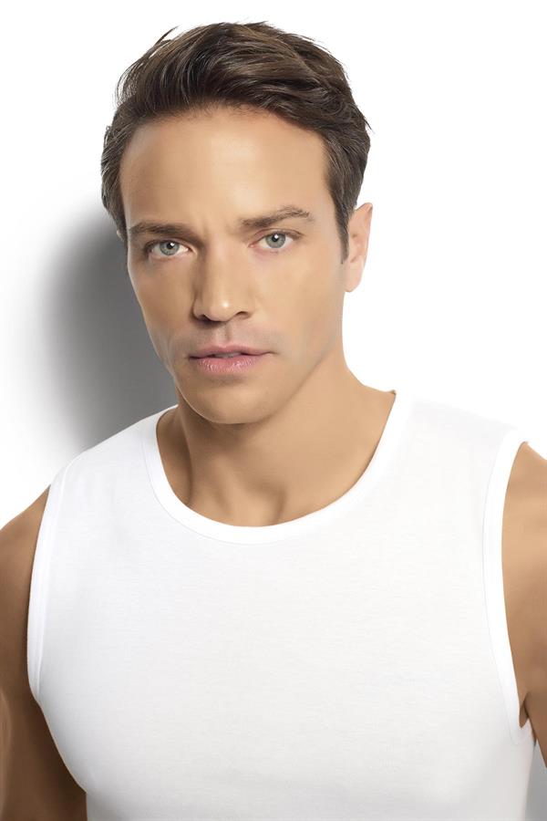 Erkek Beyaz Pamuklu Sıfır Yaka Fanila 126