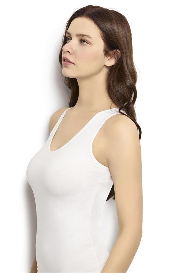 Kadın Beyaz Pamuklu Likralı Sıfır Kol Atlet 523