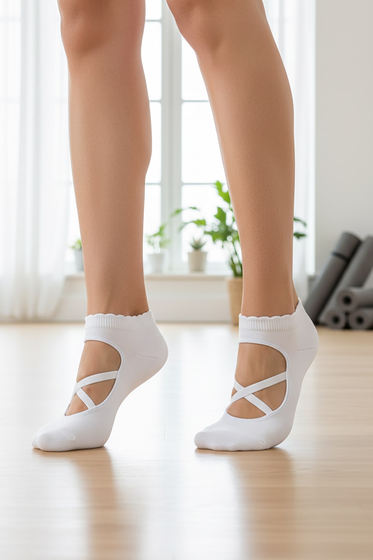 Kadın Beyaz Pamuklu Pilates-Yoga Çorabı 6597