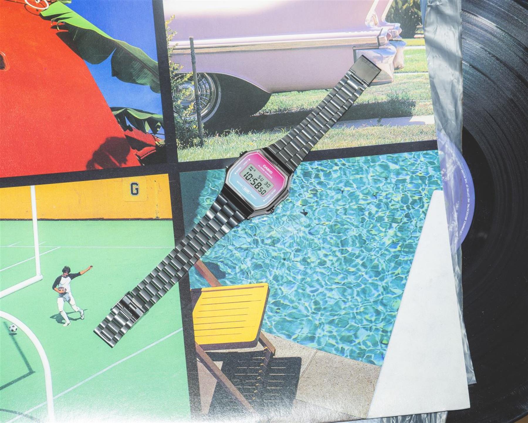 Casio Retro A168WERB-2ADF Kadın Kol Saati