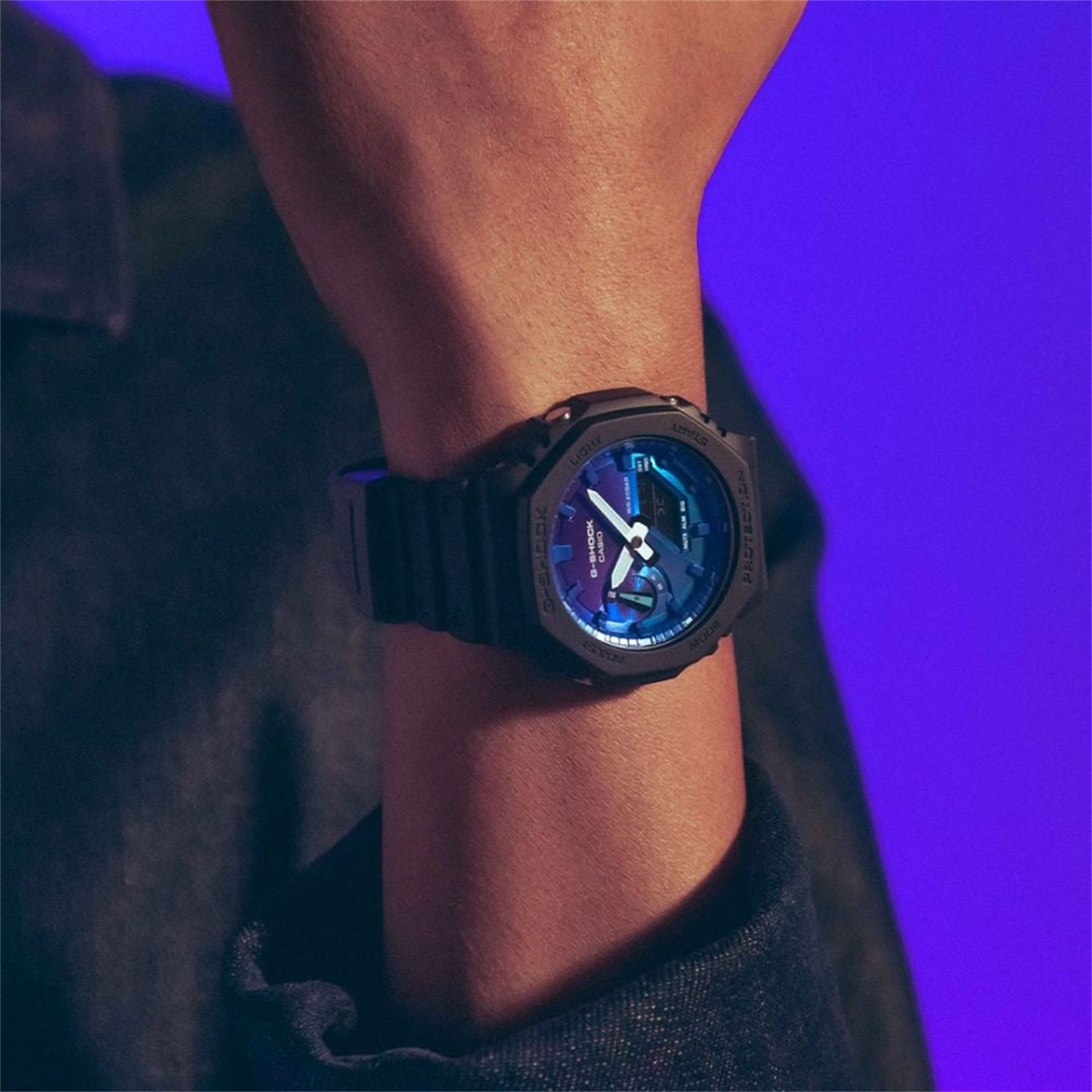 Casio GA-2100FL-1ADR Erkek Kol Saati