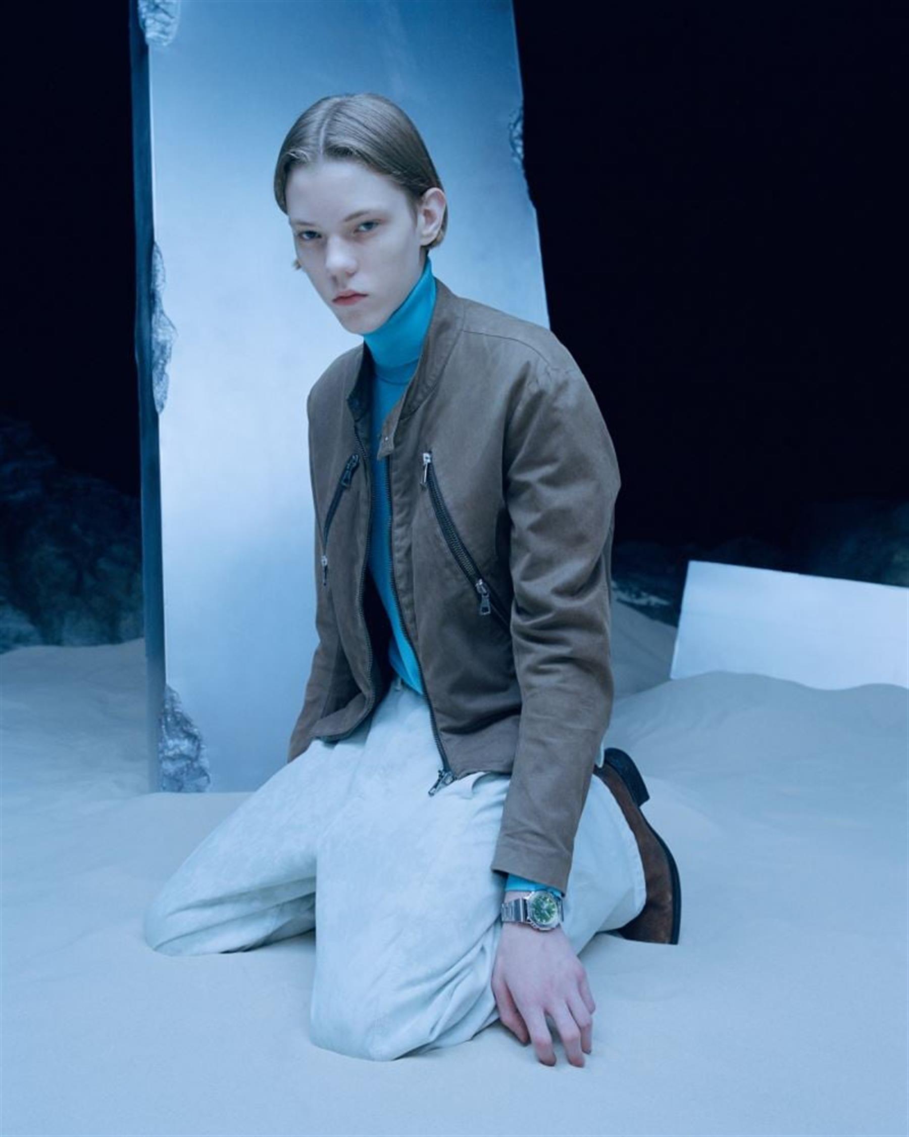 G-Shock Casio GM-2110D-3ADR Erkek Kol Saati