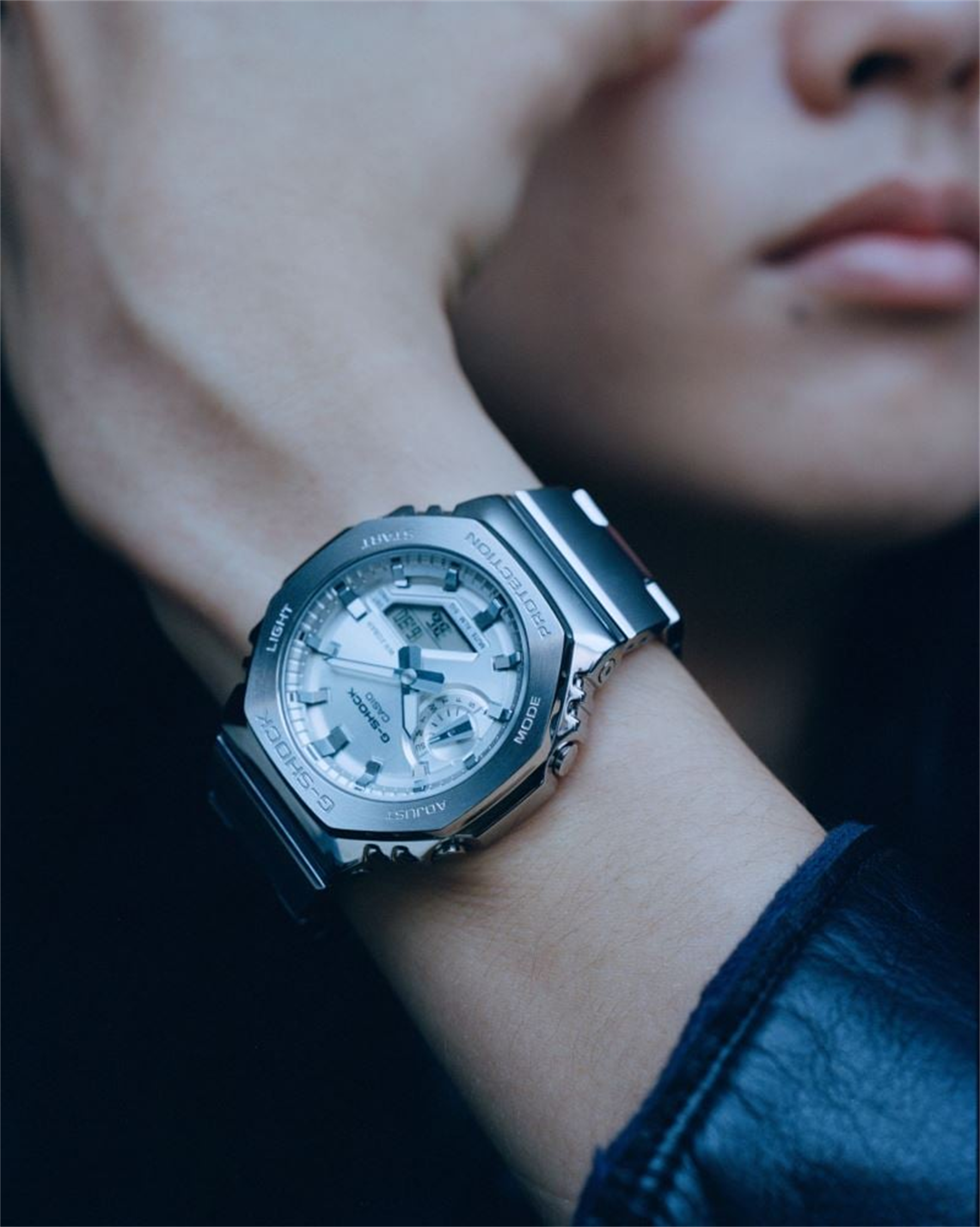 Casio G-SHOCK GM-2110D-7ADR Erkek Kol Saati