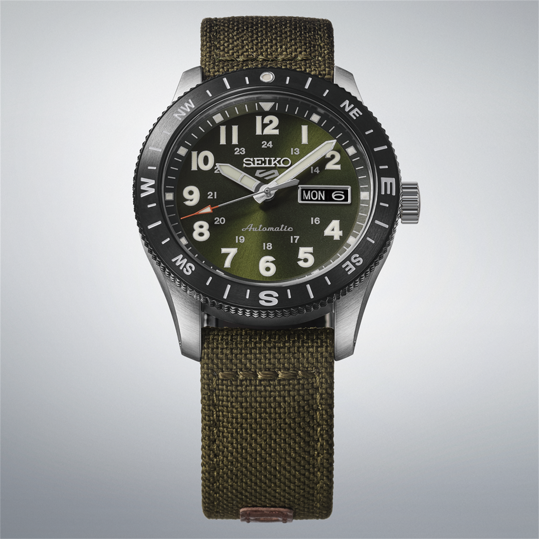 Seiko 5 Sports Field Series HDB008K1 Erkek Kol Saati