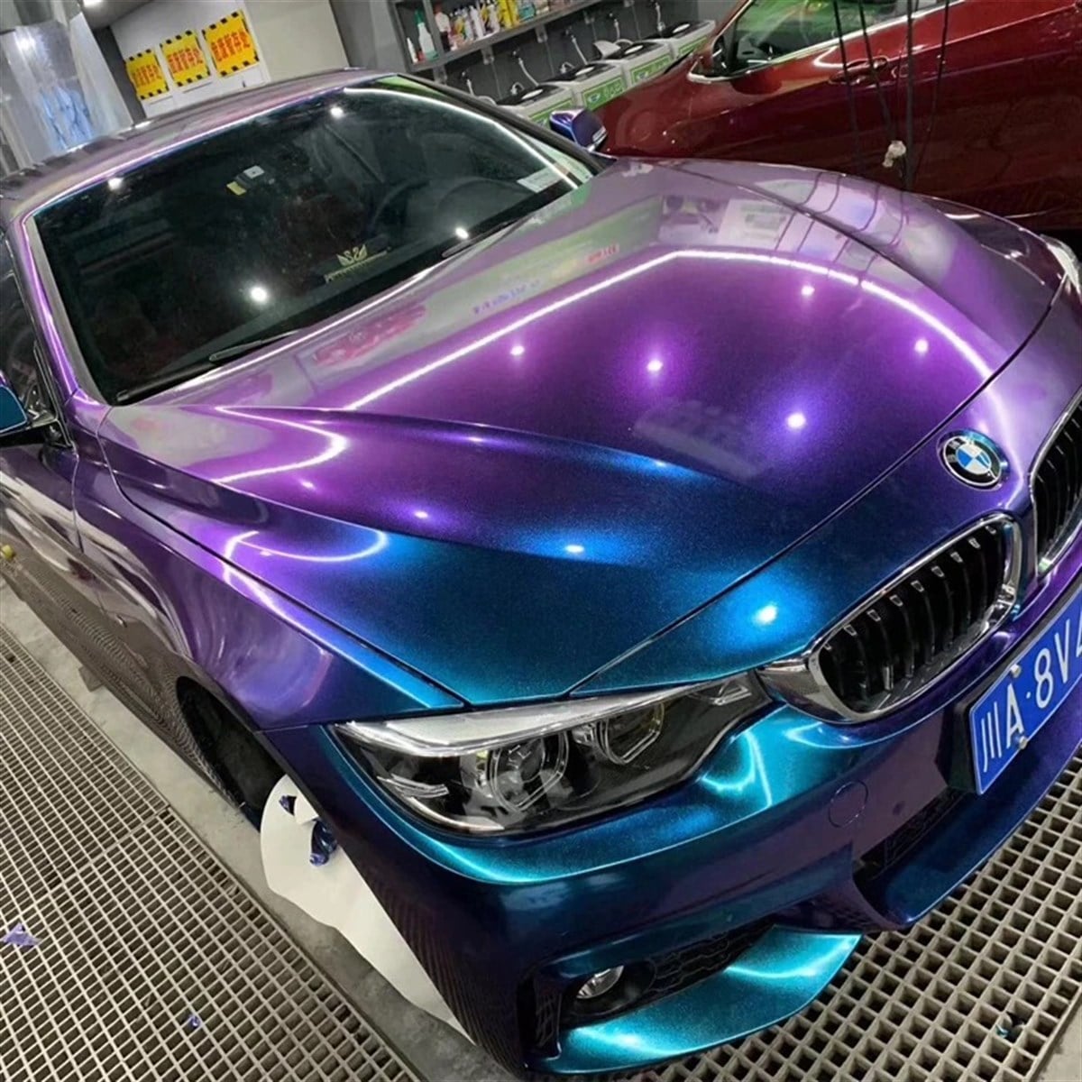 BMW Marka Araç Bukalemun Mor Cast Folyo Full Kaplama