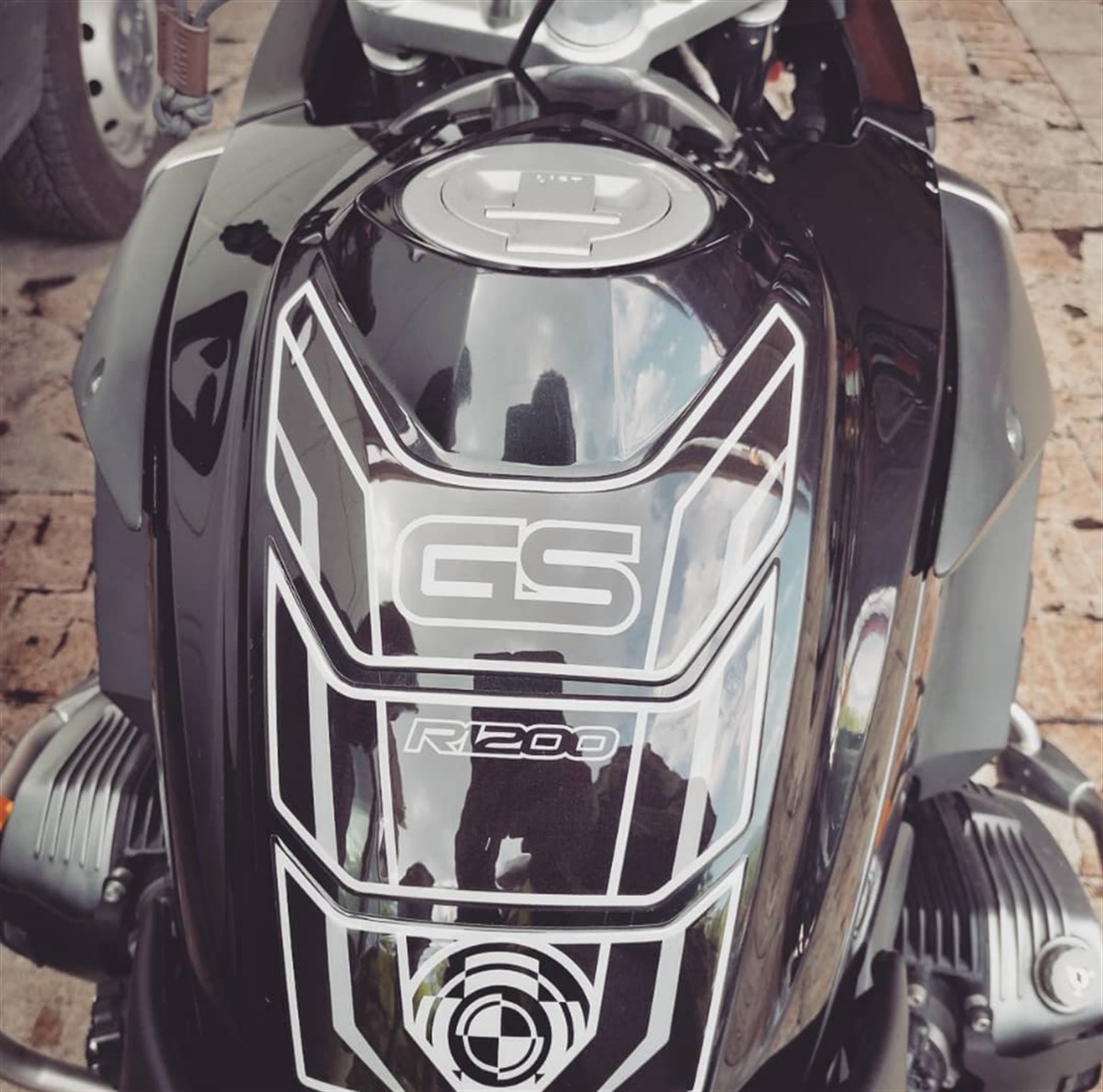 BMW R1200 GS Siyah Desenli Tank Pad Damla Sticker Etiket Modeli
