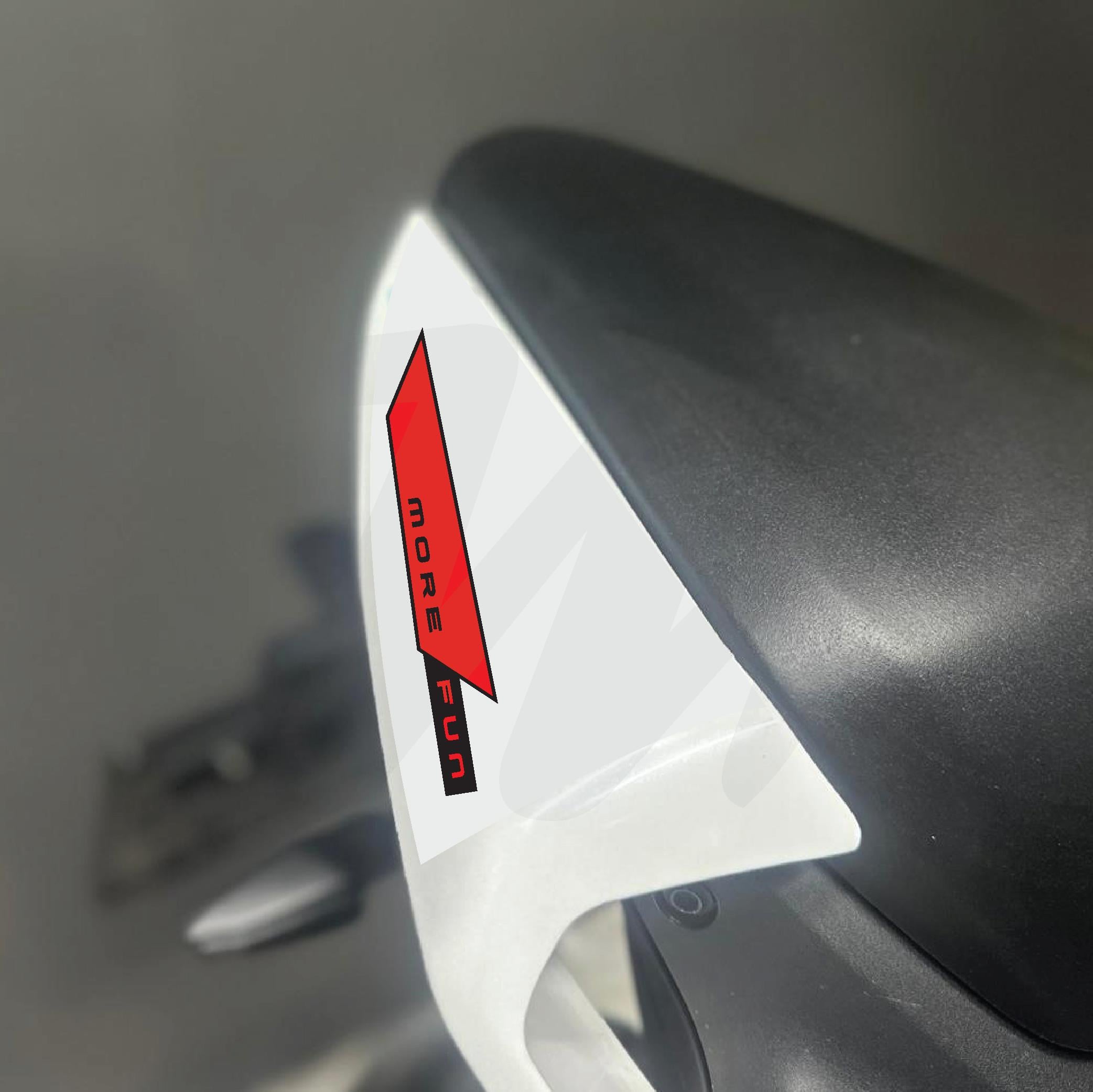 450SRCF MOTO 450SR Kuyruk Sticker Etiket Modeli Siyah Kırmızı More Fun Üçgen