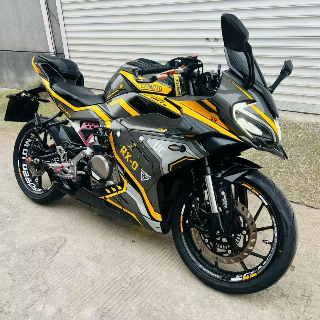 CFMOTO 250SR Sarı Venti Sticker Parçalı Motosiklet Kaplama Etiket Modeli