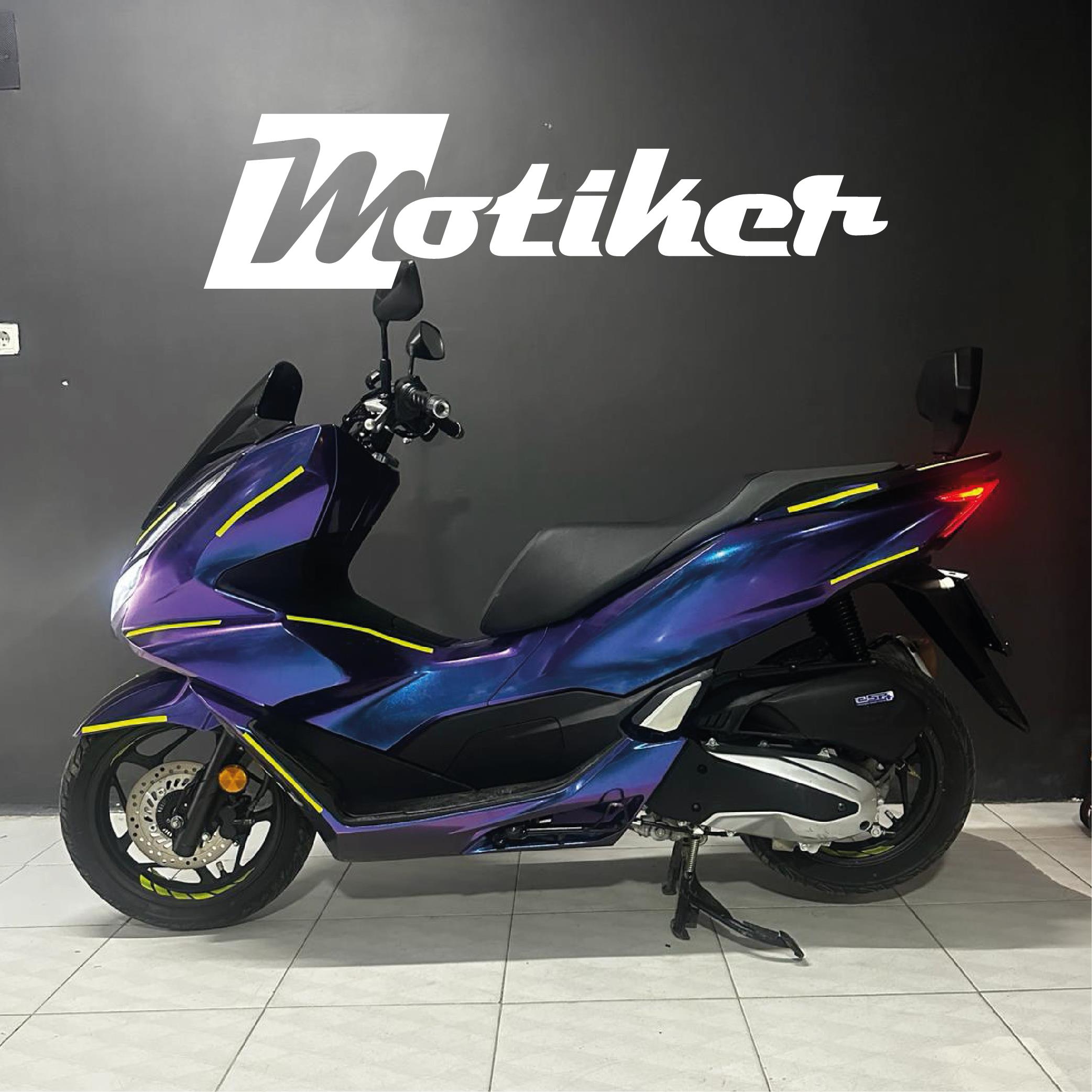 PCXHonda PCX Mor Lacivert Bukalemun Folyo Kaplama 