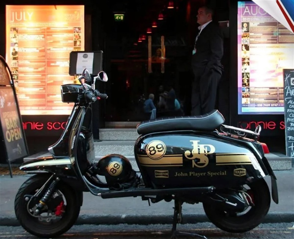 Piaggio Vespa Sticker Etiket Modeli
